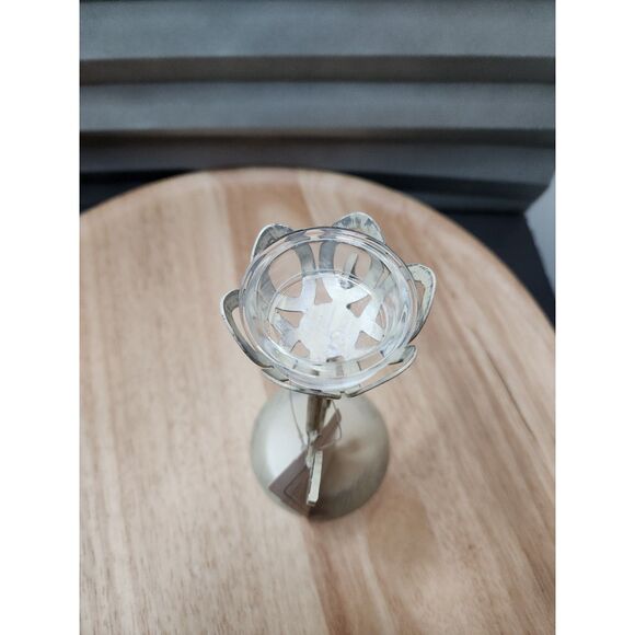 Flower Tea Light Candle Holder - Picture 4 of 9
